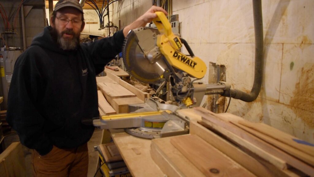 compound miter saw
